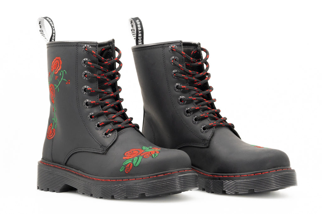 Botas Offlander, Tipo Militar, Piel Crazy, Negro, Rosas Rojas Bordadas ...